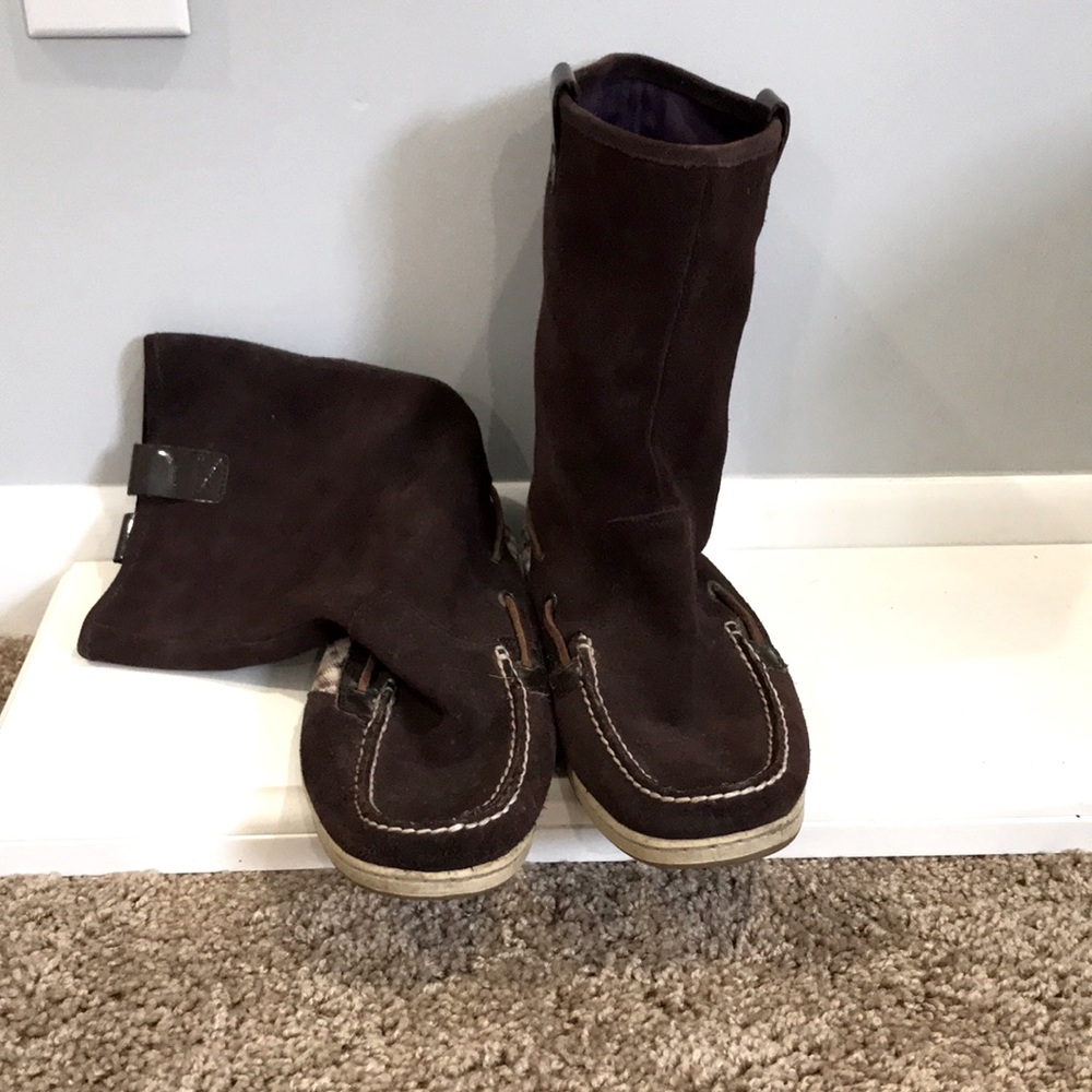 Sperry leather shin boots.